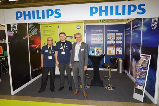 Philips Automotive Zusammen gestalten wir die Zukunft des Lichts!