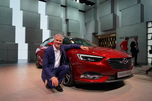 Opel (Design) SKULPTURALES DESIGN TRIFFT AUF DEUTSCHE INGENIEURSKUNST
