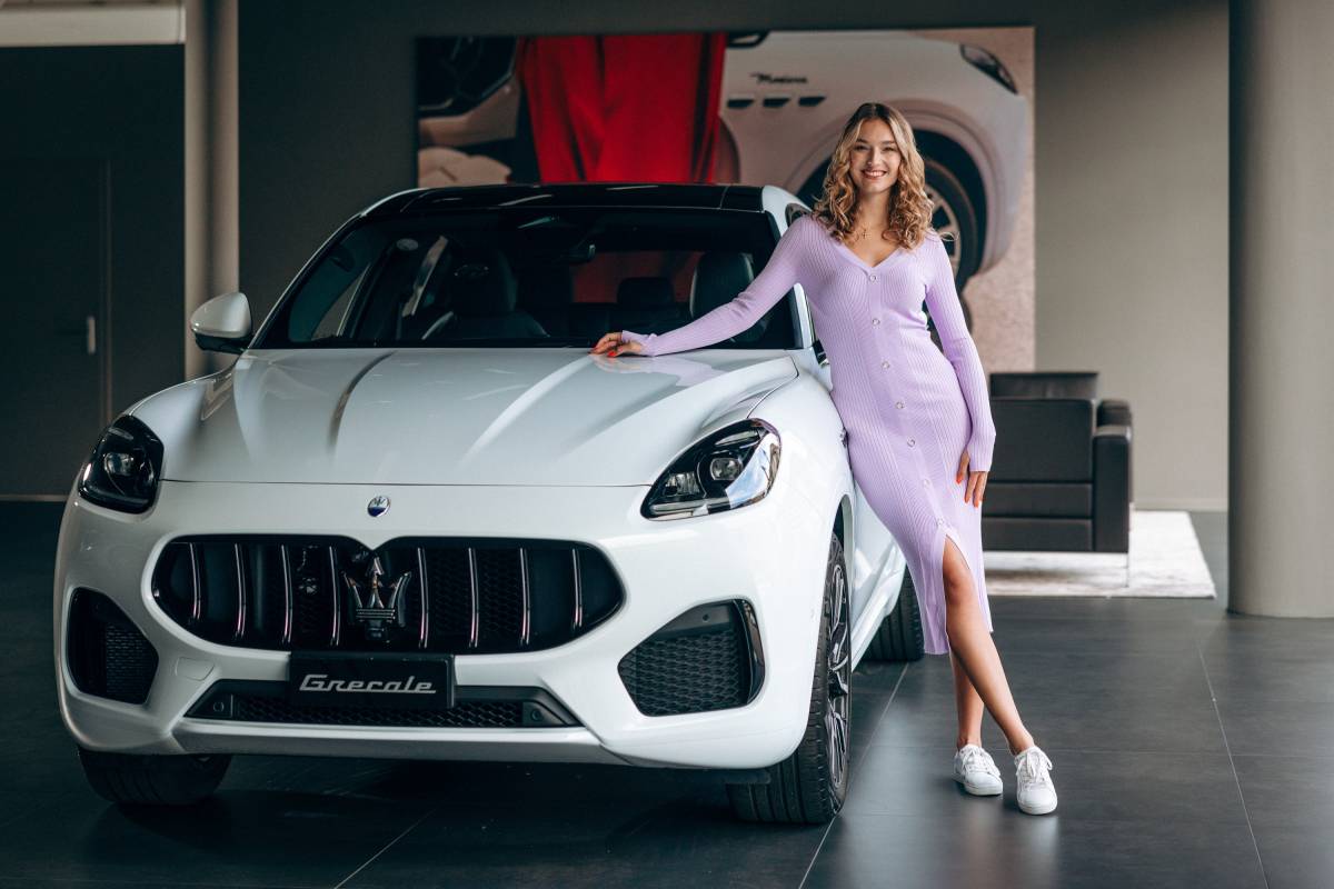 Topmodel Manuela Frey ist neue Botschafterin der Binelli Group Maserati Zürich 
