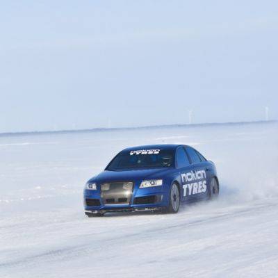 Nokian: 335 km/h auf Eis