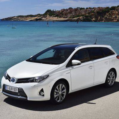 Neuer Toyota-Kombi mit Hybridantrieb