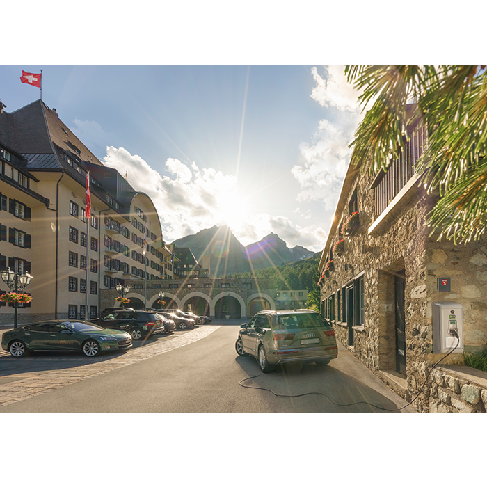 Alpiq installiert Ladestationen auf der Grand Tour of Switzerland