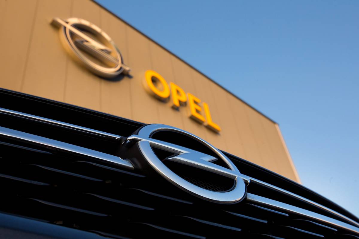 Opel Suisse: Neue Händlerverträge und Stellenabbau