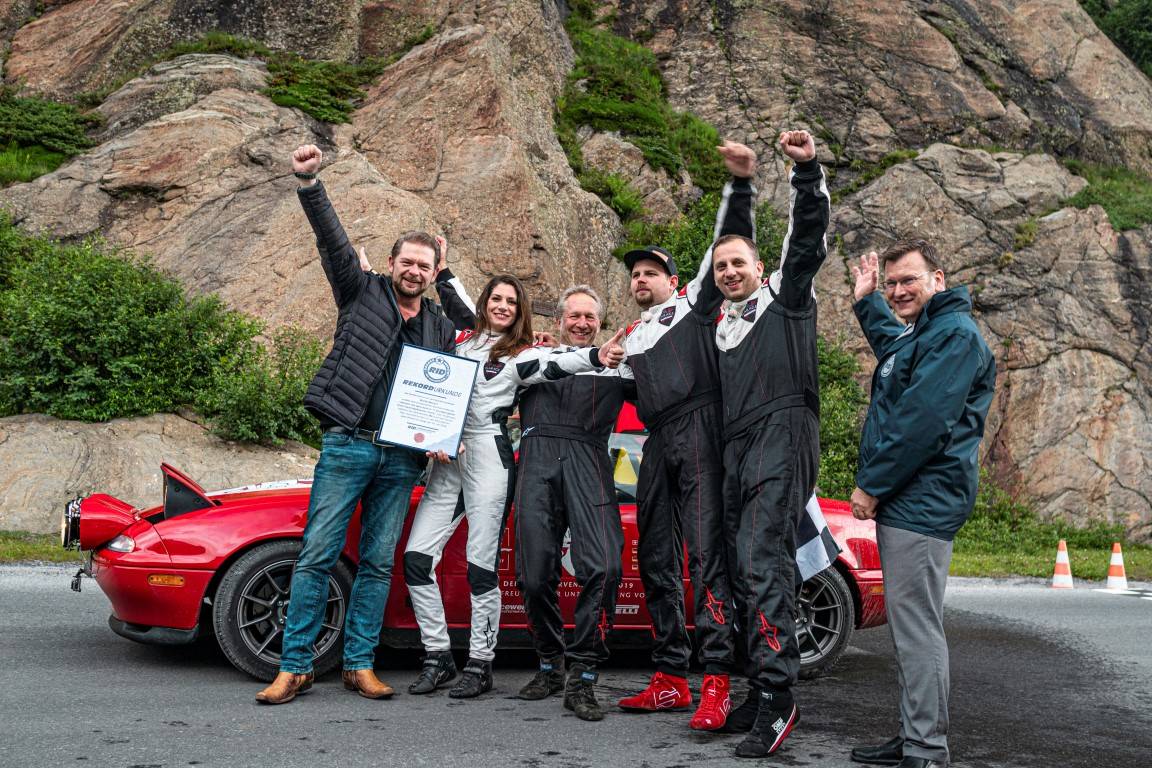 Pirelli: Weltrekord mit Klassik-Reifen und Mazda MX-5