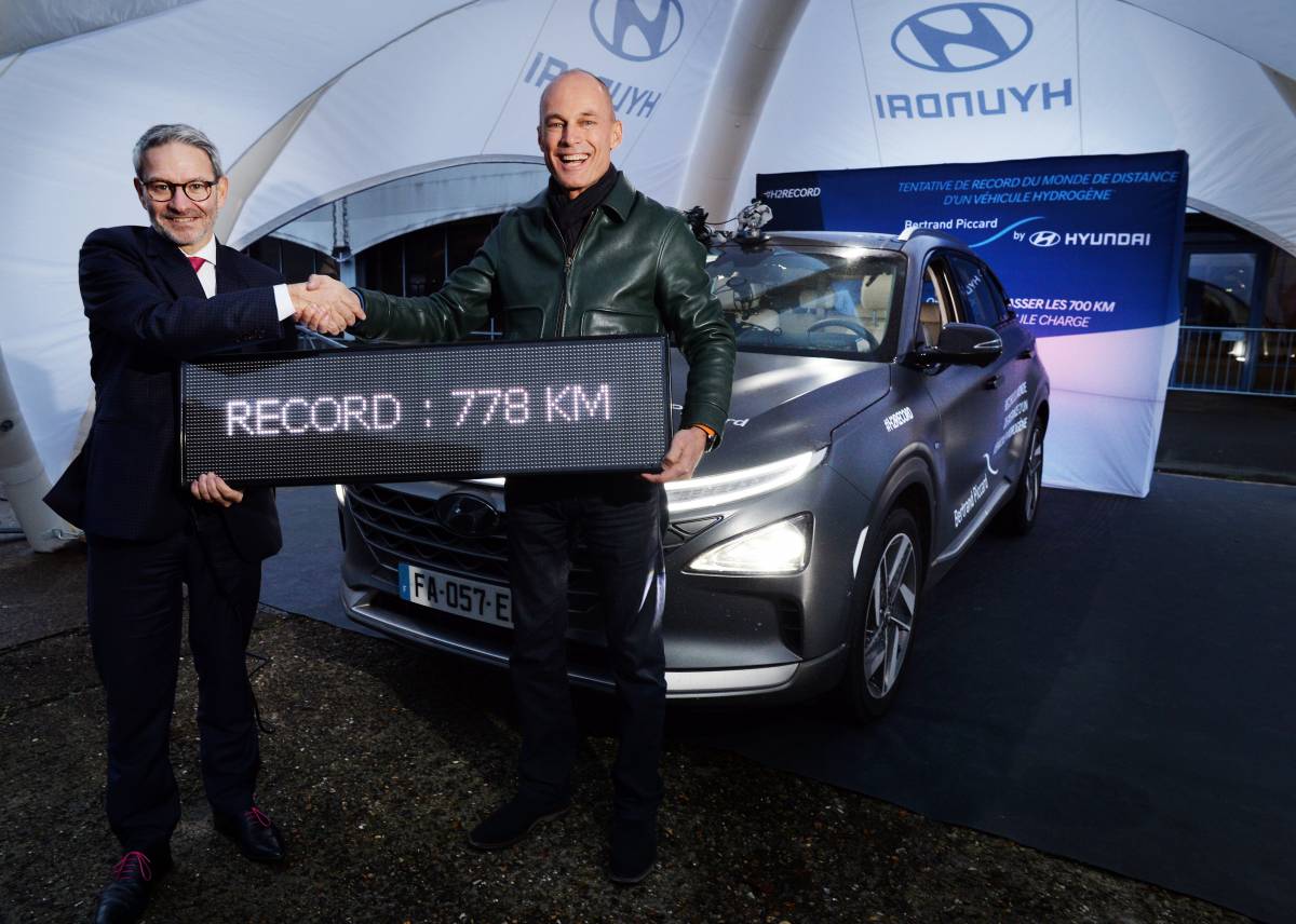 Pionier Piccard schafft mit dem Hyundai Nexo neuen Strecken-Weltrekord 