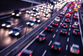 Studie: Mehrheit für Ausbau vielbefahrener Autobahnabschnitte auf sechs Spuren