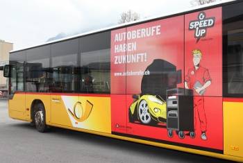 AGVS macht Werbung auf Postautos