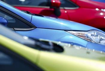Occasionspreise für Autos bleiben tief, Neuwagenpreise steigen