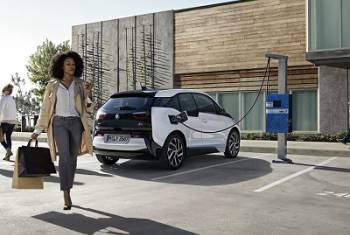 BMW und SBB bringen Premium-Mobilitätsangebot