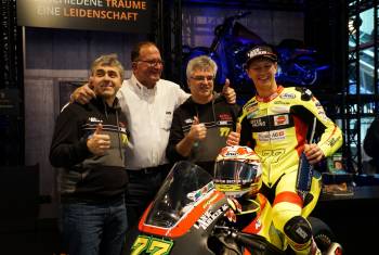 Dominique Aegerter: Teampräsentation am MotoScout24-Stand