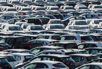 Auto-Markt konstant auf solidem Niveau