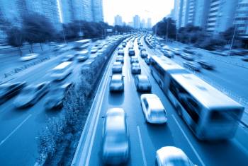 Rechtsvorbeifahren auf Autobahnen soll legalisiert werden