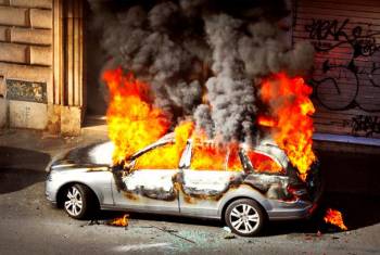 Millionenschäden durch Fahrzeugbrände