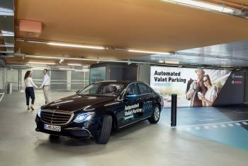 Weltpremiere: Bosch und Daimler dürfen fahrerlos ein- und ausparken
