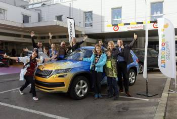 Skoda enthüllt neues Malwettbewerbs-Auto für die Stiftung Theodora