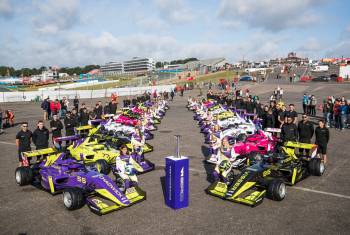 W Series: Die Formel-Meisterschaft der Frauen darf 2020 bei der Formel 1 mitfahren