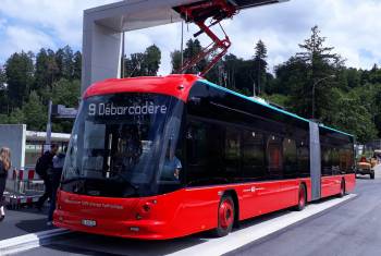 Hess-Gelenkbusse elektrifizieren die Linie 9 in Biel 