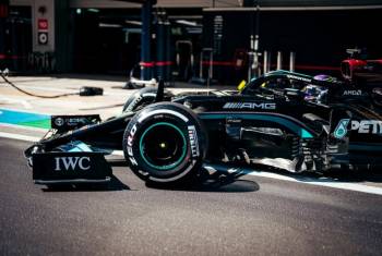 Spies Hecker: Lackiertraining für Mercedes-AMG Petronas F1 Team