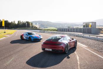 Porsche eröffnet Driving Center auf dem TCS Circuit de Lignières
